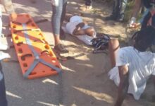 Photo of Jeepeta choca tres extranjeros que se trasladaban en una motocicleta en la calle de la playa Juan de Bolaños Montecristi